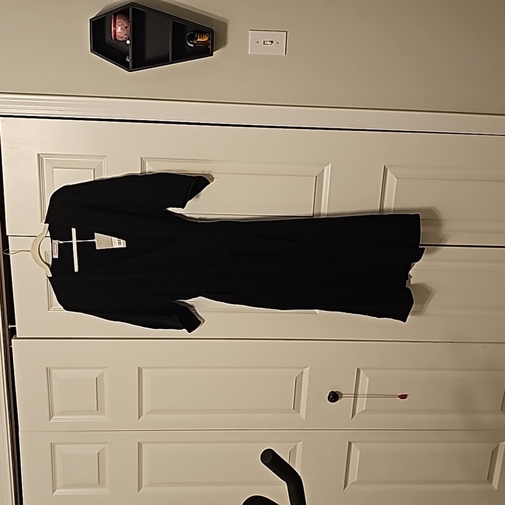 Everlane Wrap Dress - Picture 2 of 8